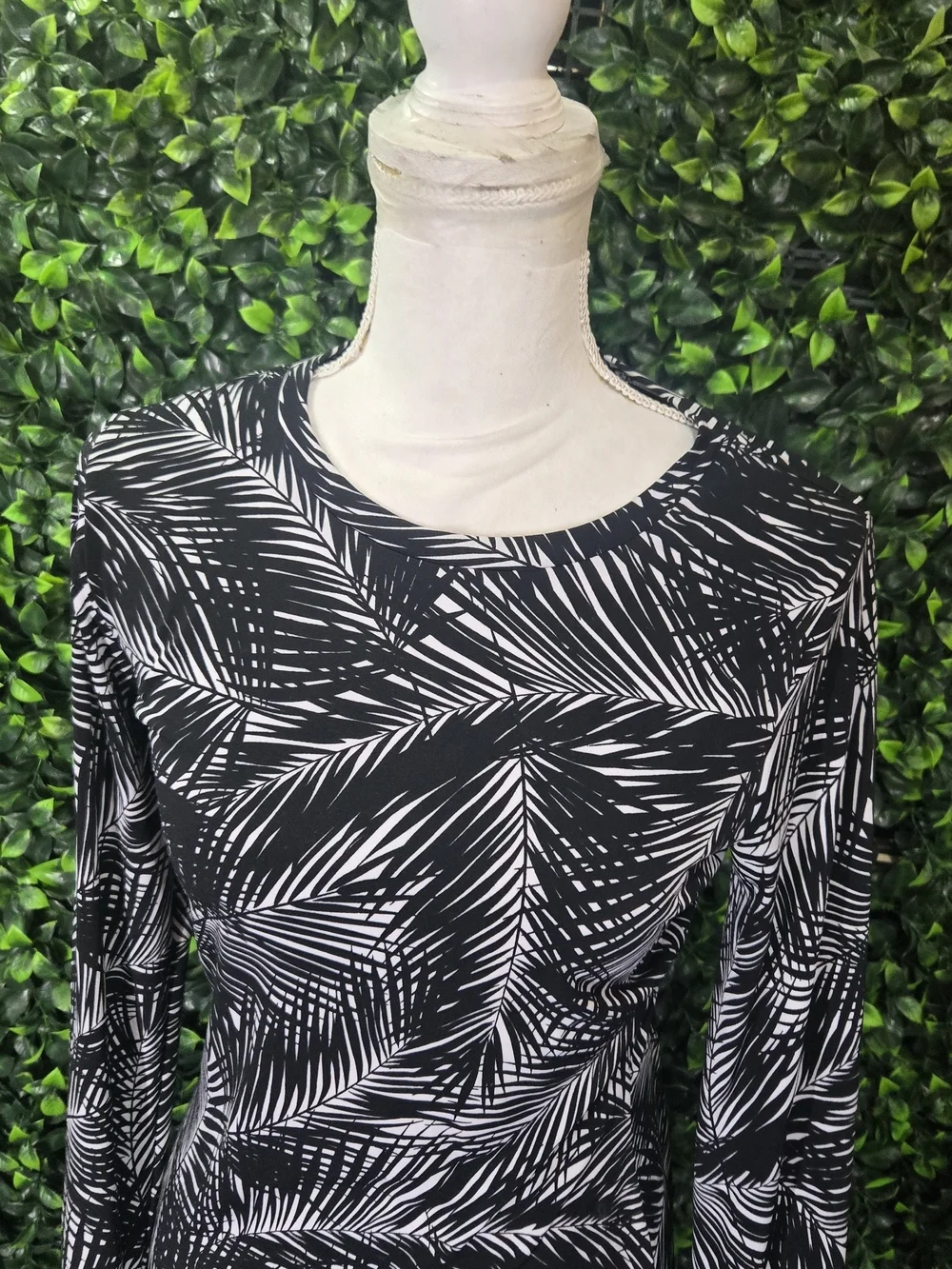 Michael Kors Black and White Palm-Print Long Sleeve Shift Dress